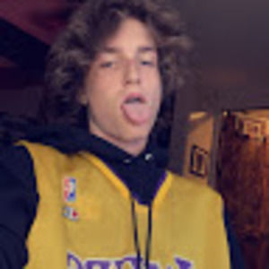 Meet your Posher, Zach